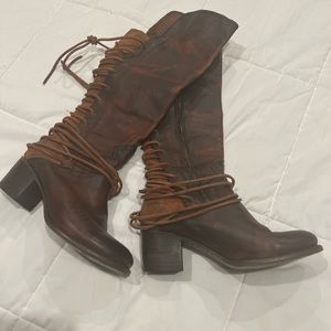 Freebird COAL in cognac